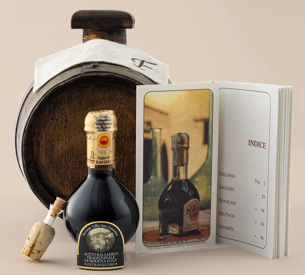 Aceto Balsamico Tradizionale di Modena, Extra Vecchio (Extra Old)