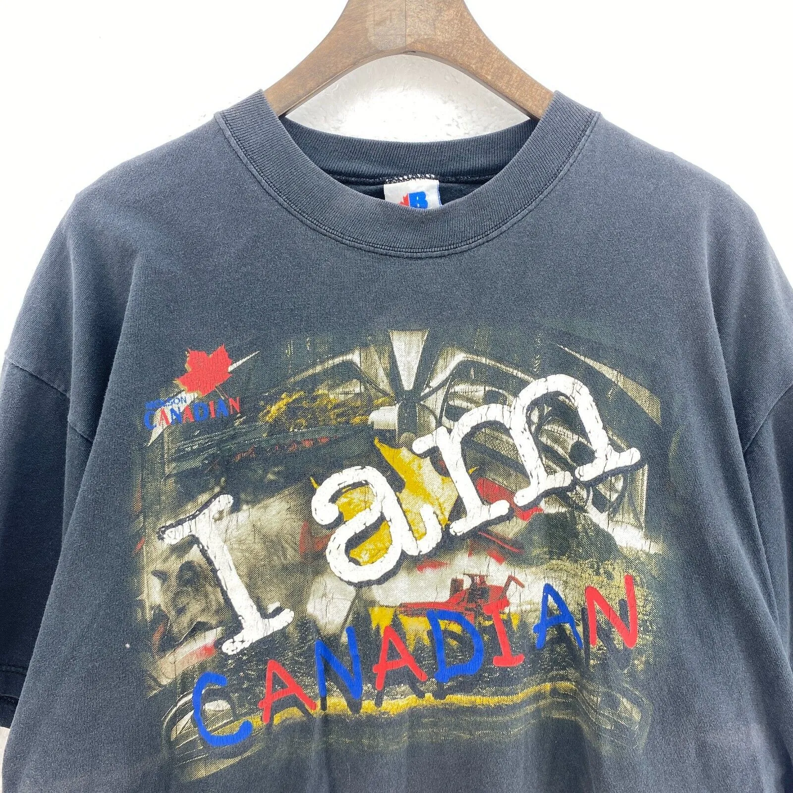 Bulletin Athlethic I Am Canadian Vintage Black T-shirt Size L