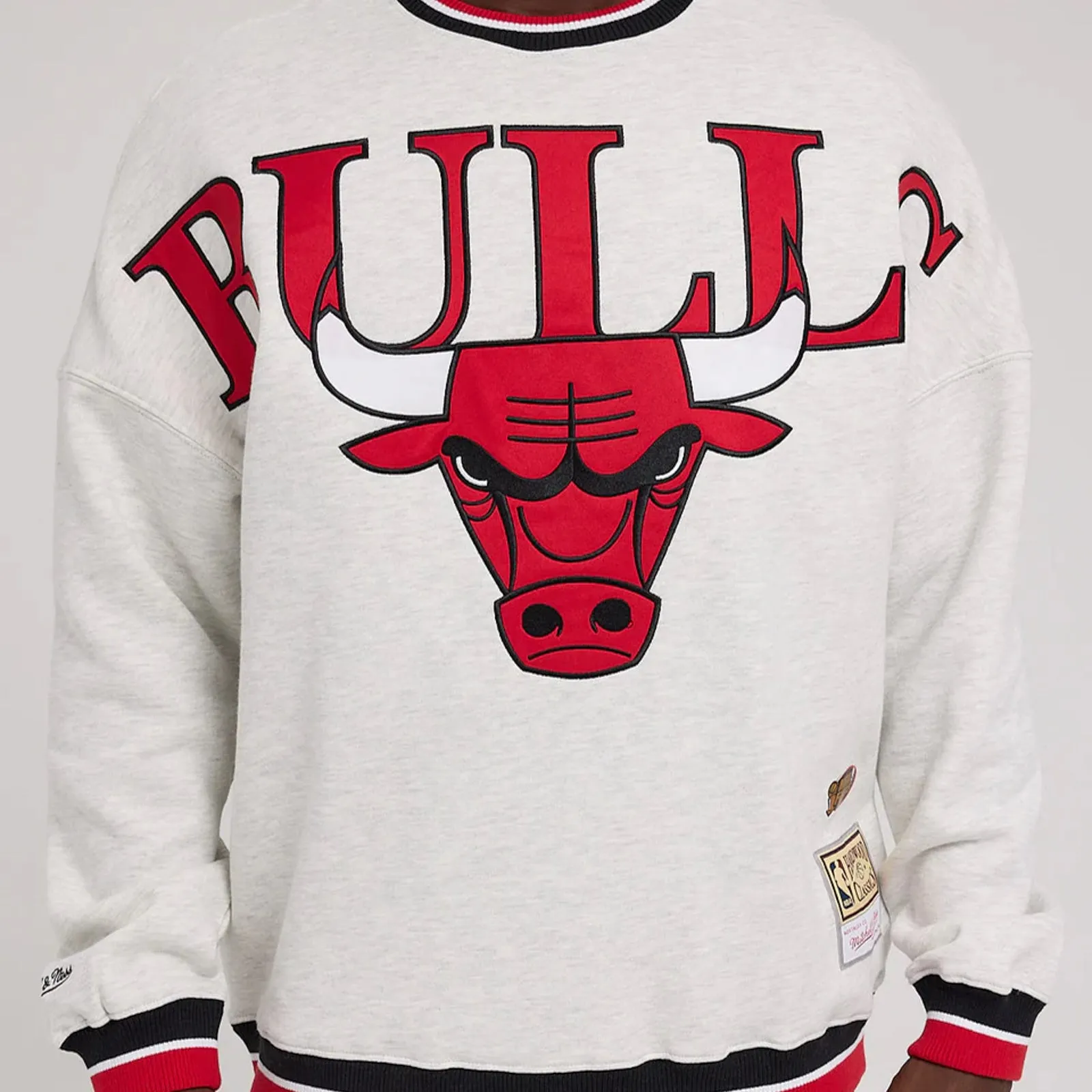 Chicago Bulls Shooting Crew Silver Marle Long Sleeve Sweatshirt by Mitchell & Ness