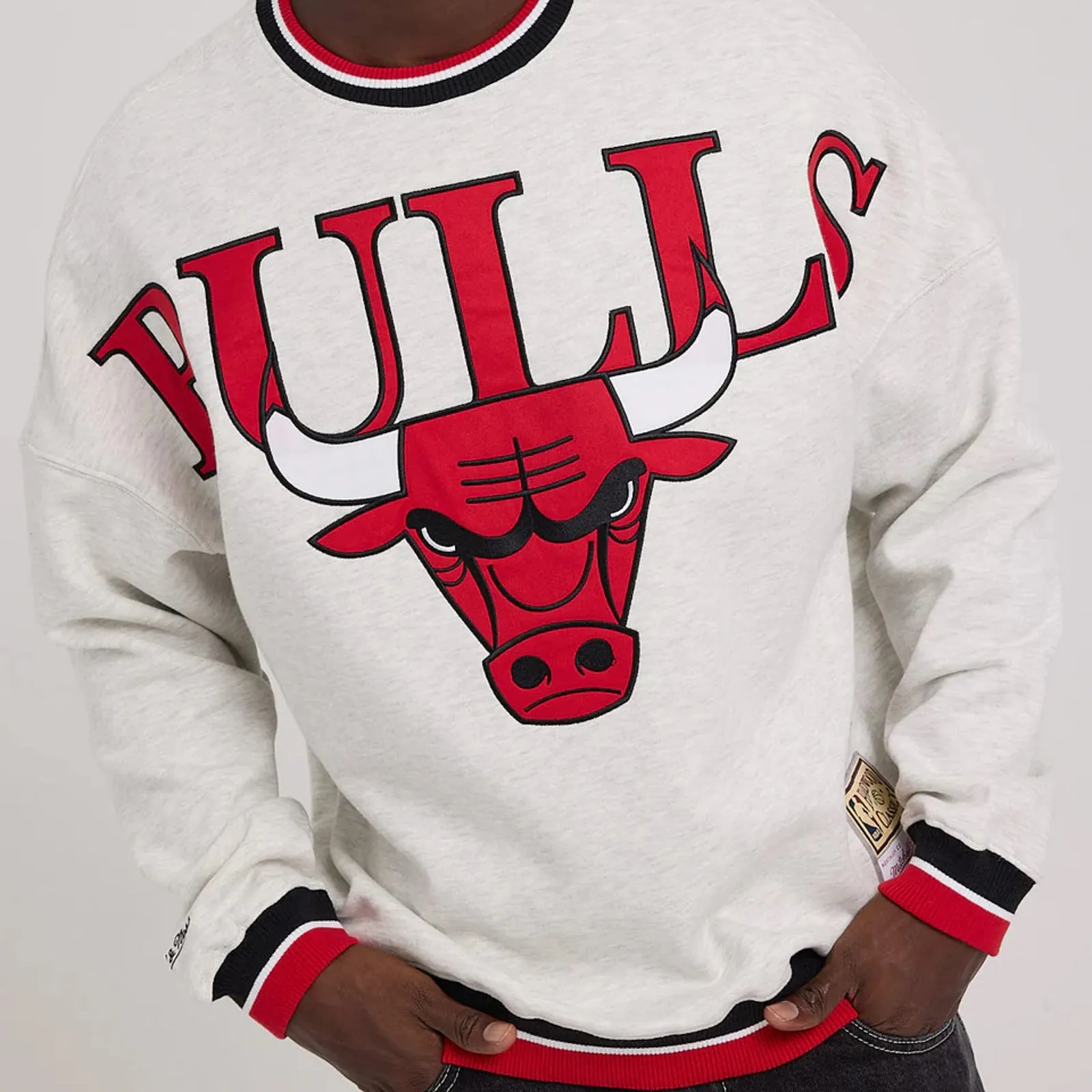 Chicago Bulls Shooting Crew Silver Marle Long Sleeve Sweatshirt by Mitchell & Ness