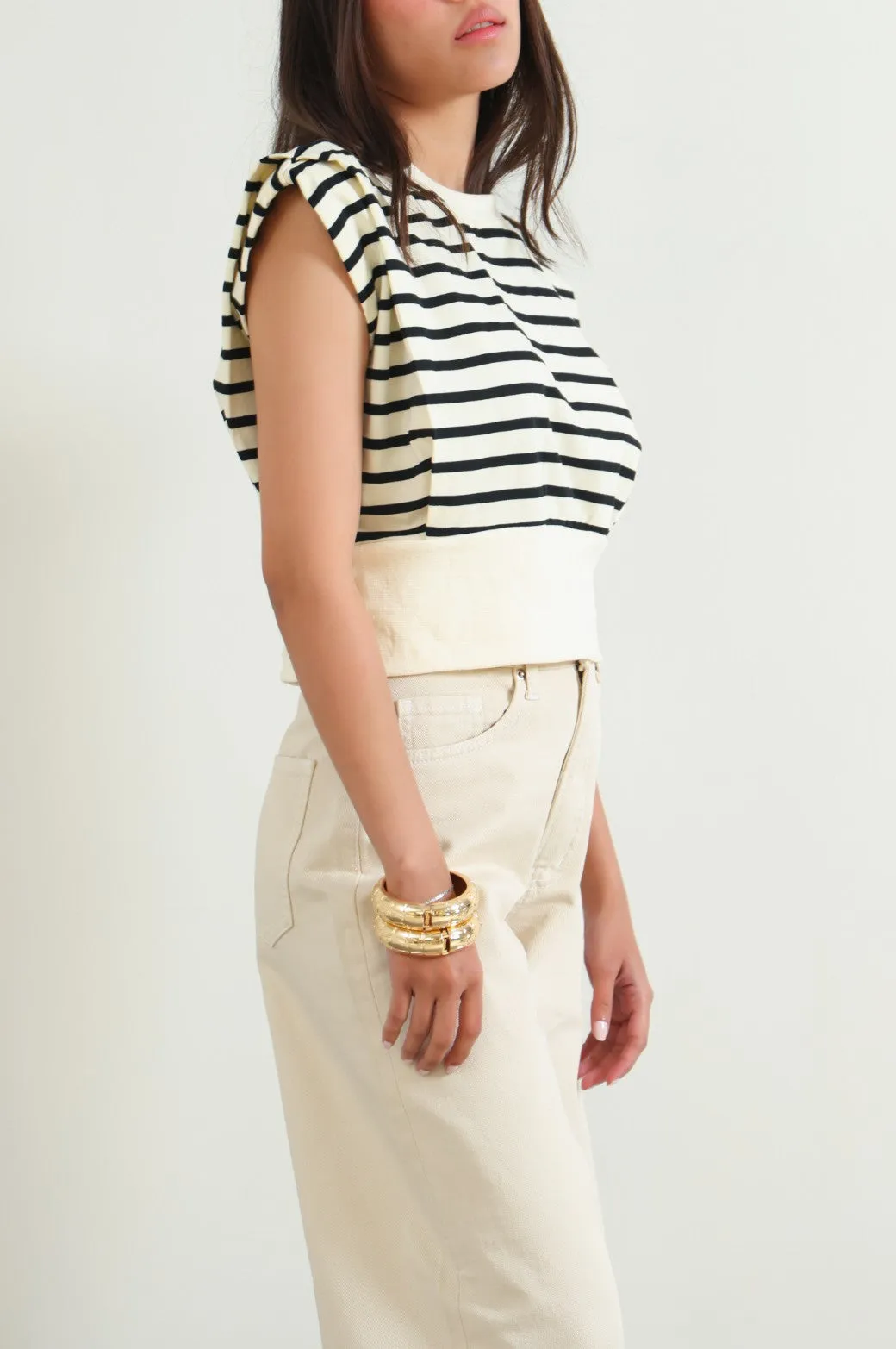 CROPPED SHOULDER TEE