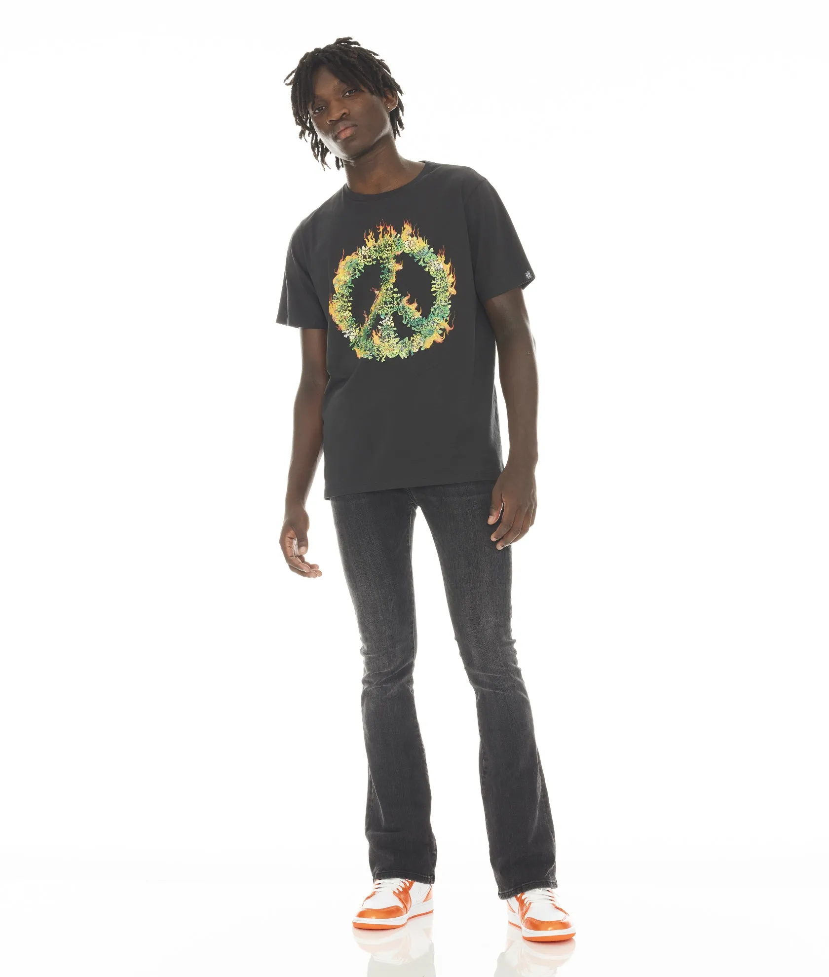 T-SHIRT SHORT SLEEVE CREW NECK TEE "PEACE IN CHAOS" IN PEAT